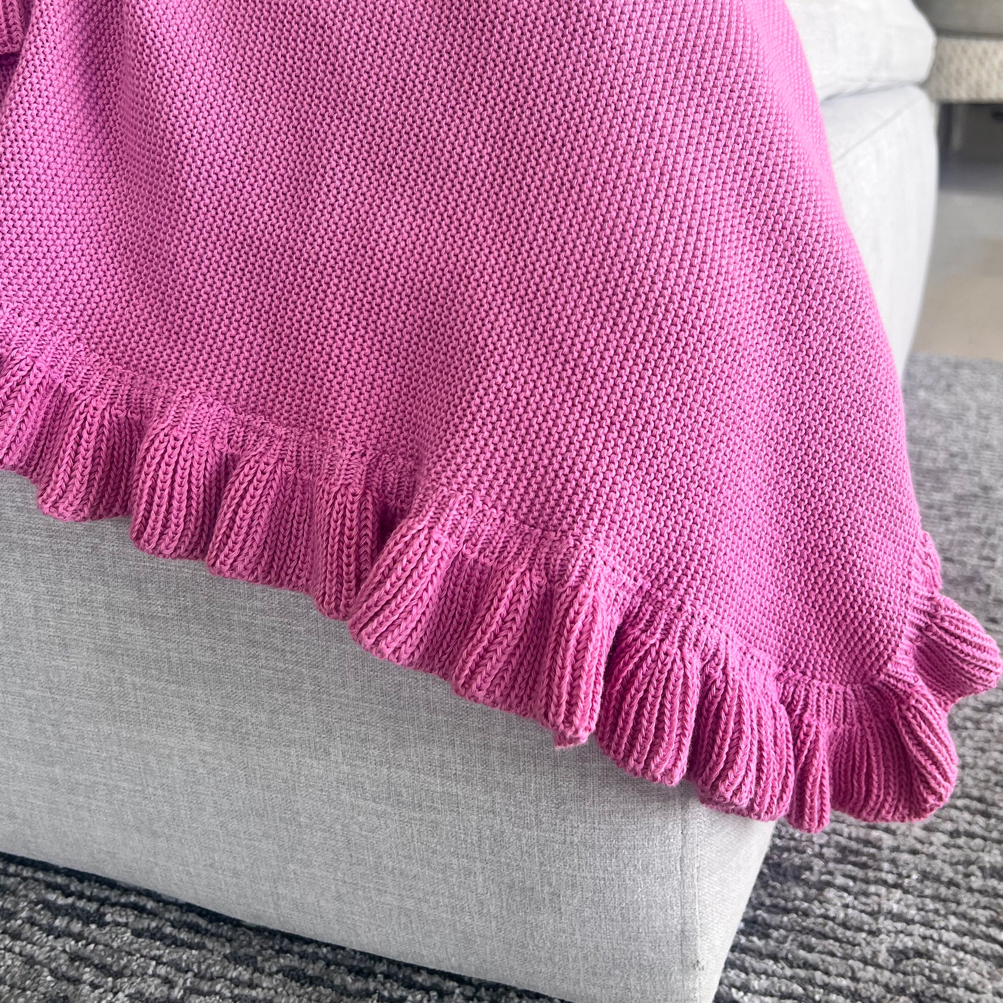 Cobija Tejida Con Olanes Rosa