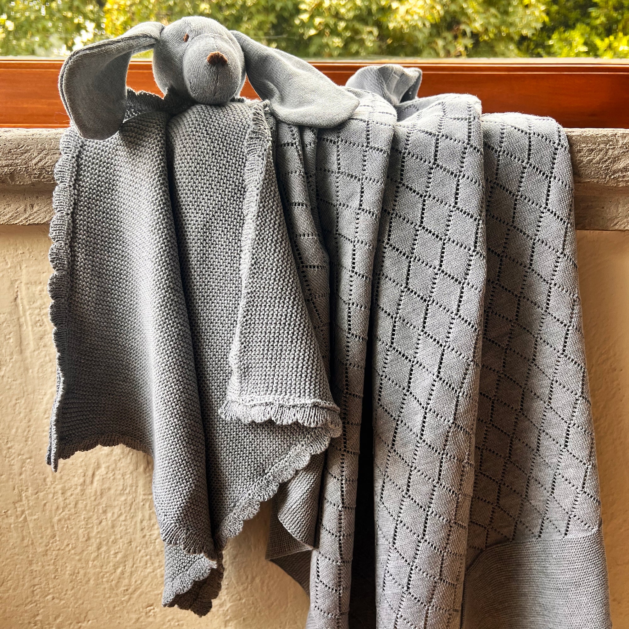 Cobija Ligera Calada Gris