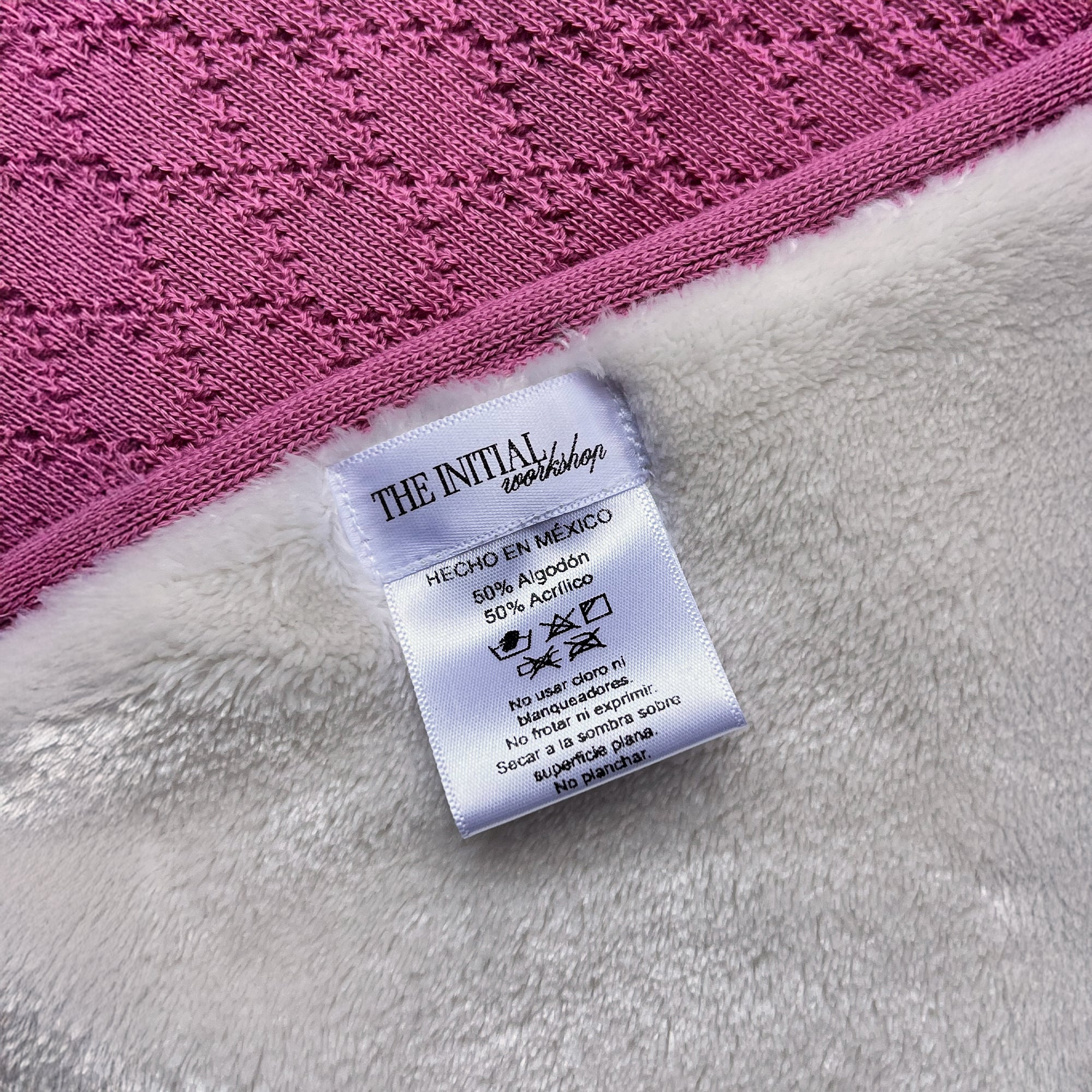 Cobija De Rombos Rosa Con Interior Caliente