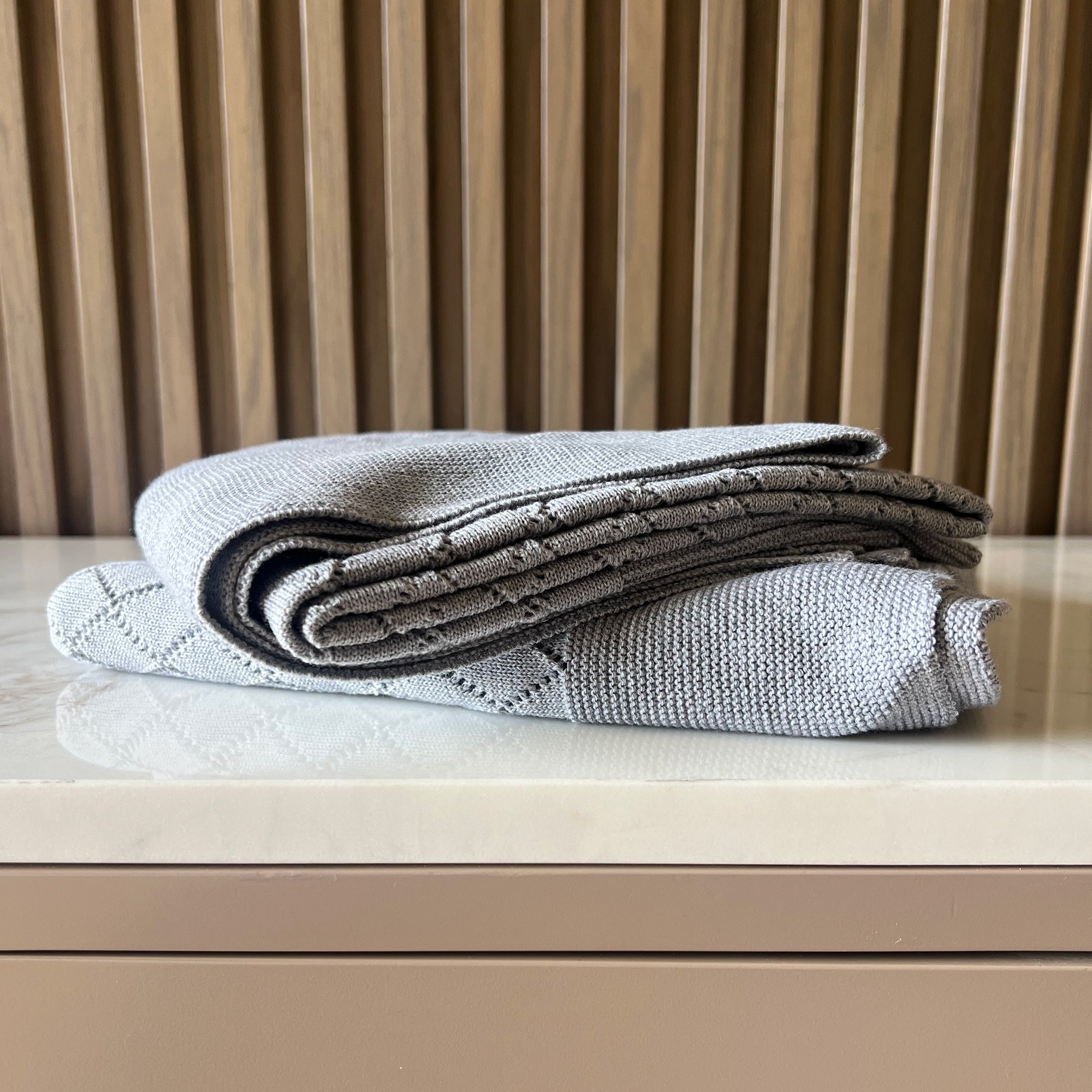 Cobija Ligera Calada Gris