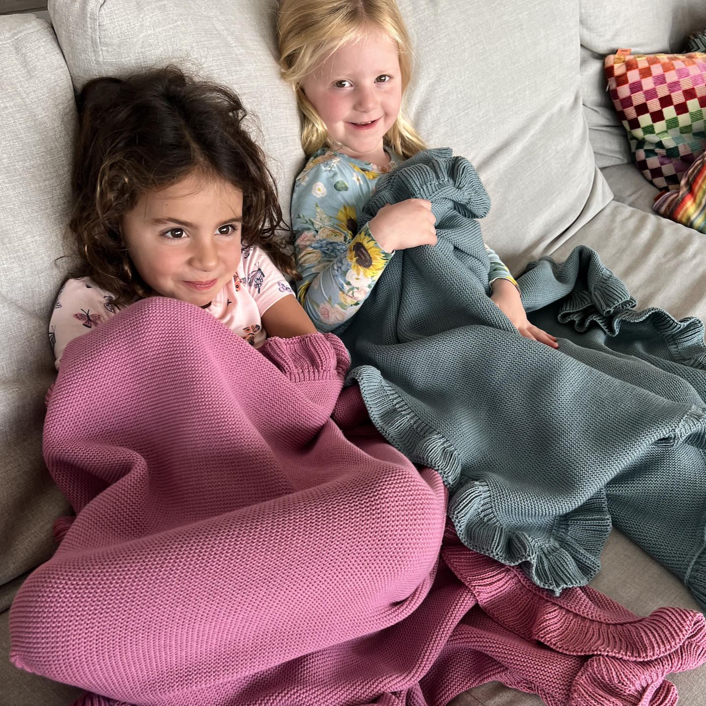 Cobija Tejida Con Olanes Rosa