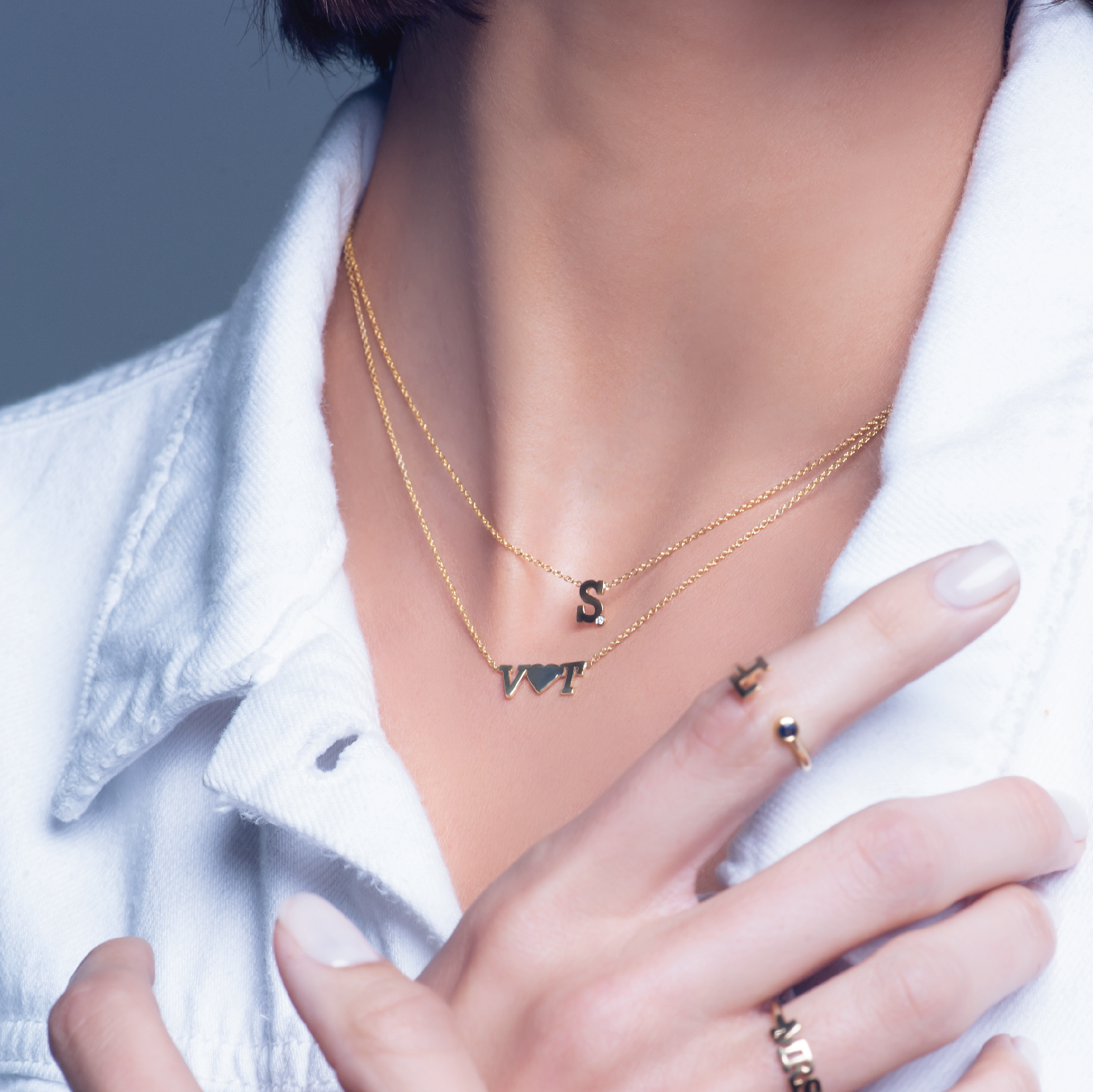 collar de inicial en oro 14k y en plata .925, regalo para mama, regalo para niña, regalo para dia de madres, regalo para mujer, regalo para navidad, regalo para amiga