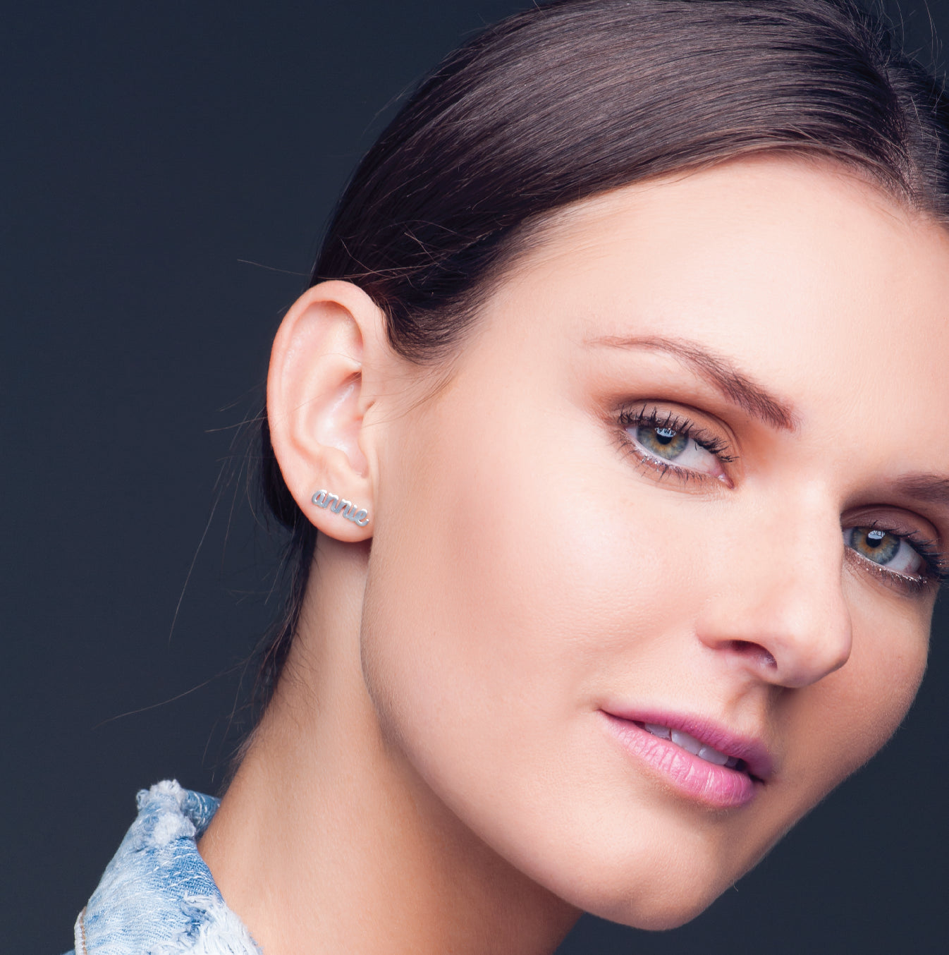 arete de mujer con nombre de oro 14k y de plata .925