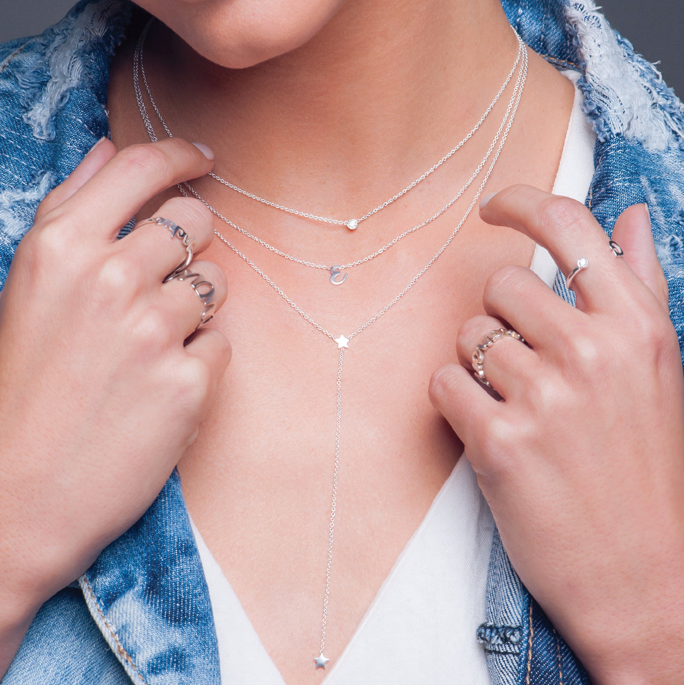 collares para mujer de corazones y collares de letra en plata .925