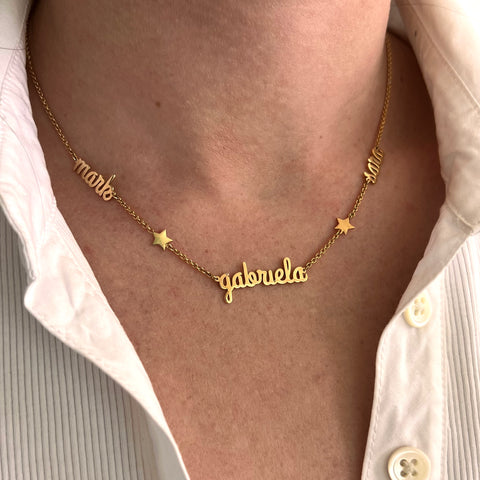 Collar Familia Naomi Con Figura