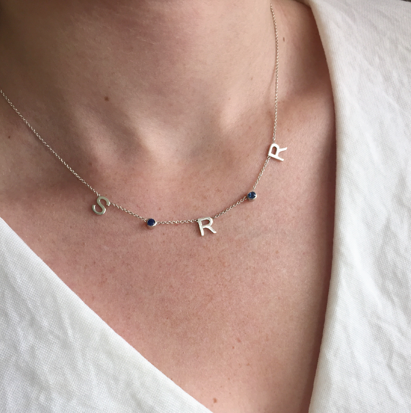 Collar de 3 iniciales hecho de plata .925 regalo para señora